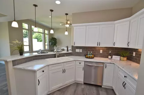 3801 E 28th Ave, Spokane, WA 99223 photo 6