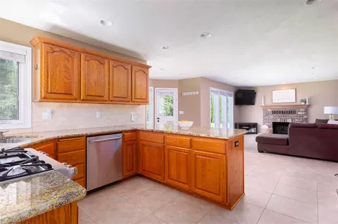 21109 N Buckeye Lake Ln, Colbert, WA 99005 photo 8