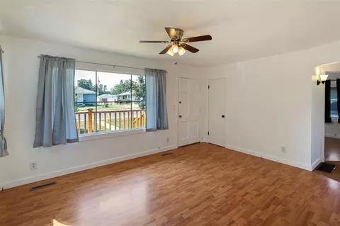 517 E Dave Ct, Spokane, WA 99208 photo 3