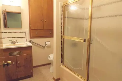 327 E Olympic Ave, Spokane, WA 99207 photo 9