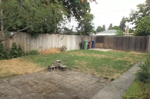 327 E Olympic Ave, Spokane, WA 99207 photo 19