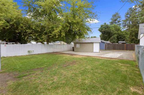 421 E Queen Ave, Spokane, WA 99207 photo 18