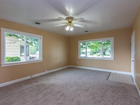 2028 E Sharp Ave, Spokane, WA 99202 photo 5
