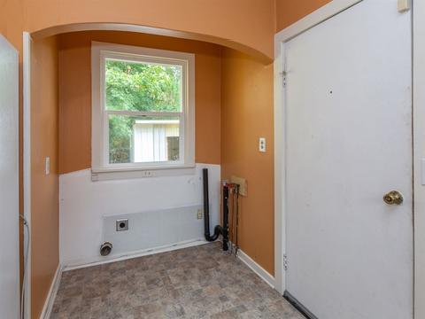 2028 E Sharp Ave, Spokane, WA 99202 photo 9