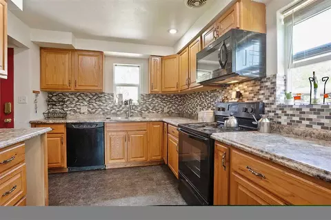 2123 E Nebraska Ave, Spokane, WA 99208 photo 6