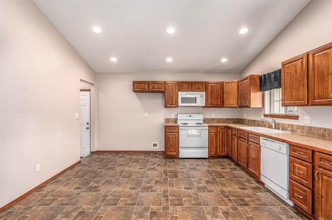 1215 E Carlson Ct, Spokane, WA 99208 photo 6