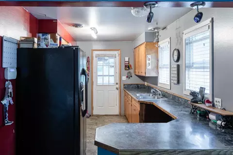 3727 E 11th Ave, Spokane, WA 99202 photo 3