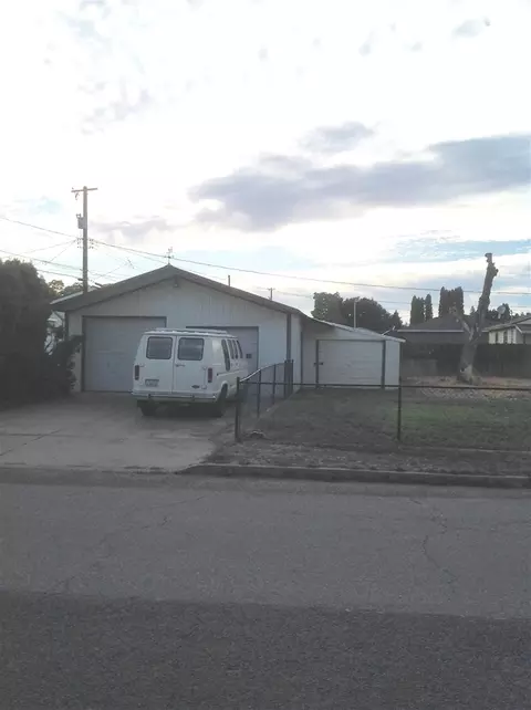 1328 Everett St, Spokane, WA 99207 photo 5