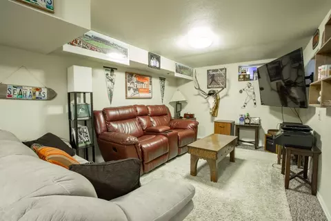 1223 E Longfellow Ave, Spokane, WA 99207 photo 11