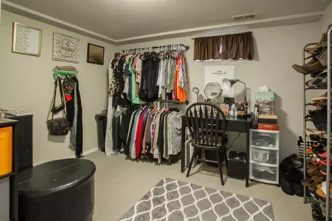 1223 E Longfellow Ave, Spokane, WA 99207 photo 13