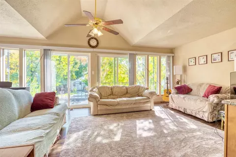 517 Everett Ave, Spokane, WA 99207 photo 9