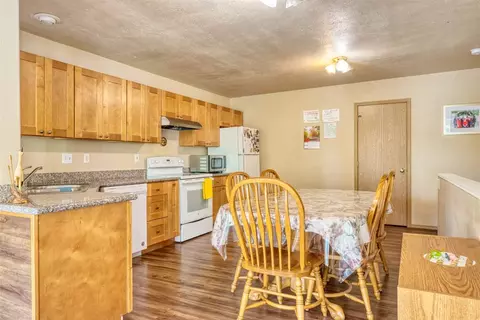 517 Everett Ave, Spokane, WA 99207 photo 8