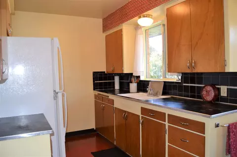 4310 N E St, Spokane, WA 99205 photo 5