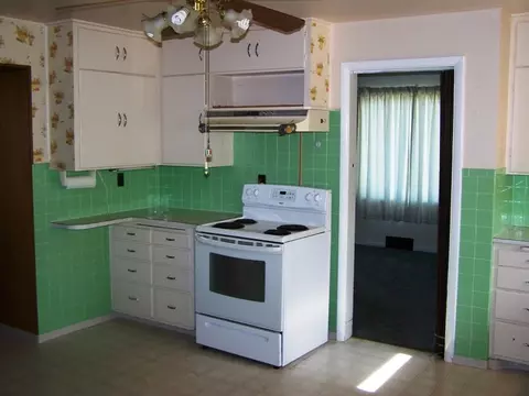 3028 E Sharp Ave, Spokane, WA 99202 photo 3