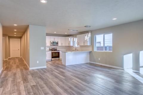4107 E 5th Ave, Spokane, WA 99202 photo 4