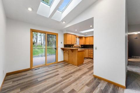 621 E Bedivere Dr, Spokane, WA 99218 photo 7