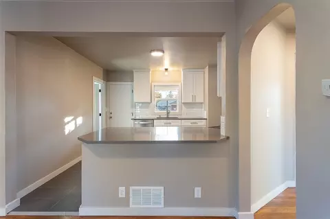 518 E Crown Ave, Spokane, WA 99208 photo 6