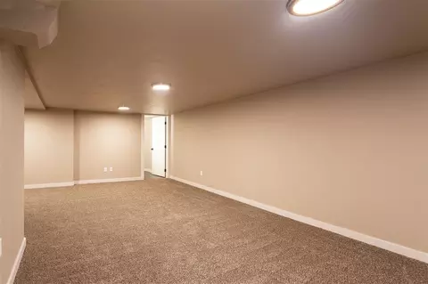 518 E Crown Ave, Spokane, WA 99208 photo 14