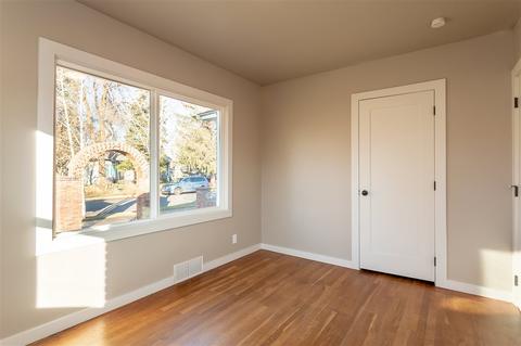 518 E Crown Ave, Spokane, WA 99208 photo 9
