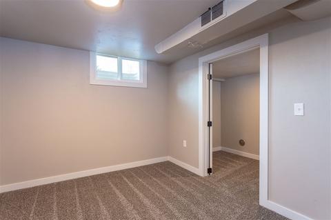 518 E Crown Ave, Spokane, WA 99208 photo 17