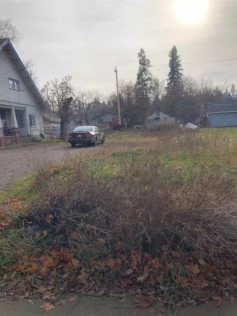 2008 E 4th Ave, Spokane, WA 99202 photo 3
