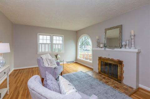 703 E 40th Ave, Spokane, WA 99203 photo 3