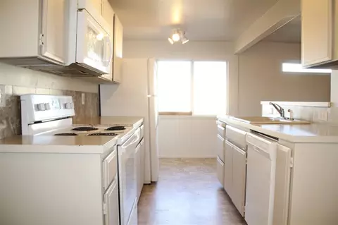 6020 N Ruby St, Spokane, WA 99208 photo 2