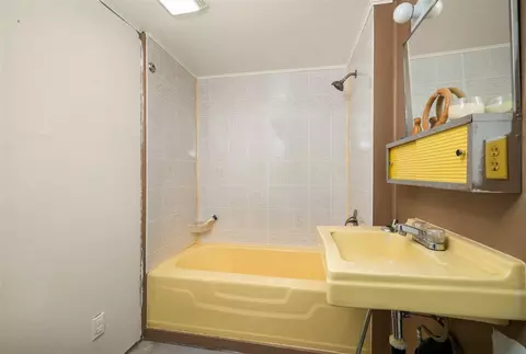 3614 E 1st St, Spokane, WA 99202 photo 14