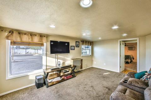 6703 E 5th Ave, Spokane Valley, WA 99212 photo 2