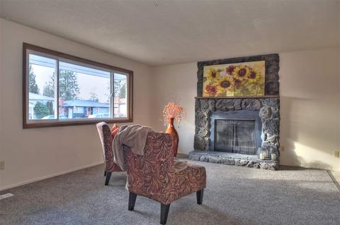 917 E Decatur Ave, Spokane, WA 99208 photo 2