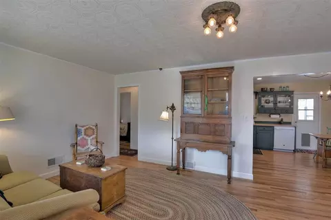 14519 E Longfellow Ave, Spokane Valley, WA 99216 photo 2