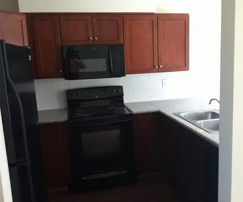 912 E 5th Ave, Spokane, WA 99202 photo 4