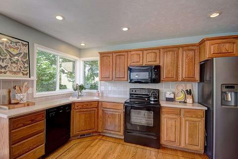 720 E Huron Dr, Spokane, WA 99208 photo 4