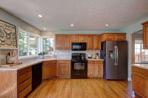 720 E Huron Dr, Spokane, WA 99208 photo 3