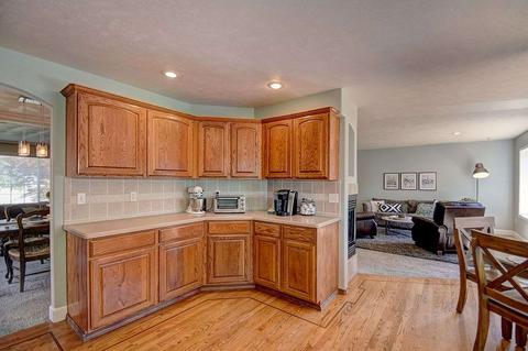 720 E Huron Dr, Spokane, WA 99208 photo 5