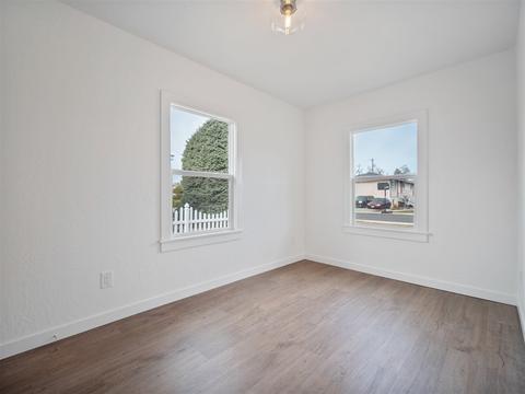 1732 E Sanson Ave, Spokane, WA 99207 photo 16