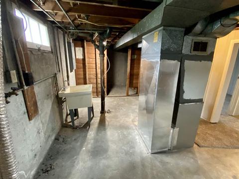 1327 E Longfellow Ave, Spokane, WA 99207 photo 15