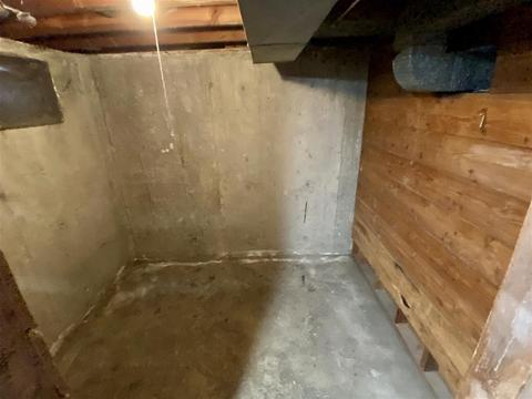 1327 E Longfellow Ave, Spokane, WA 99207 photo 16