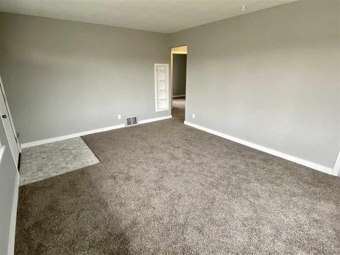1327 E Longfellow Ave, Spokane, WA 99207 photo 3