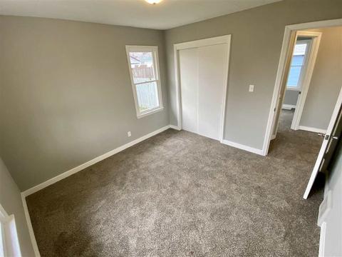 1327 E Longfellow Ave, Spokane, WA 99207 photo 8