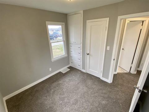 1327 E Longfellow Ave, Spokane, WA 99207 photo 10