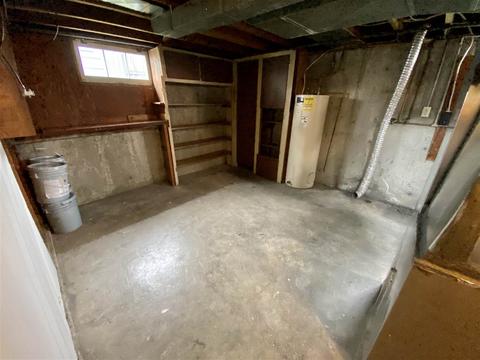 1327 E Longfellow Ave, Spokane, WA 99207 photo 14
