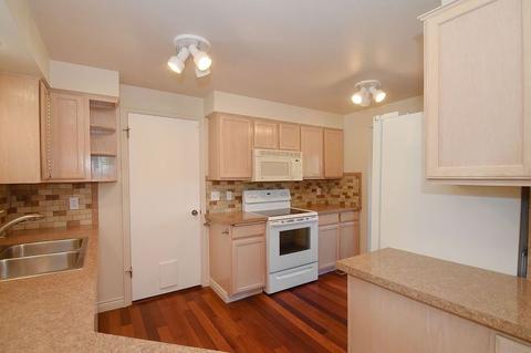 2641 E 35th St, Spokane, WA 99223 photo 3