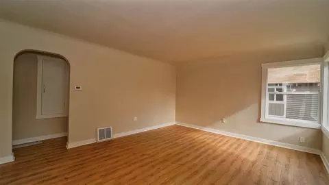 2011 E Sinto Ave, Spokane, WA 99202 photo 3