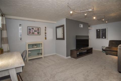 703 E 33rd Ave, Spokane, WA 99203 photo 18