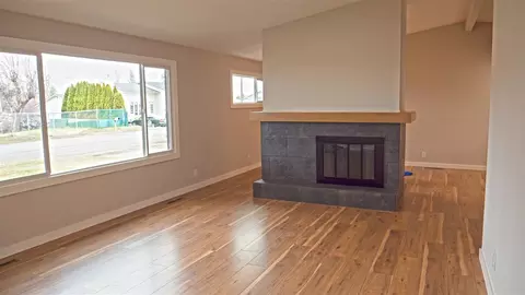 10820 E 6th Ave, Spokane Valley, WA 99216 photo 3