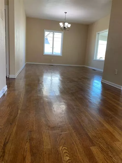 2710 E 4th Ave, Spokane, WA 99202 photo 4