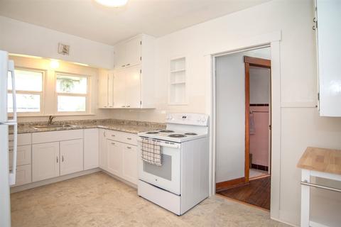 2611 E Sharp Ave, Spokane, WA 99202 photo 6