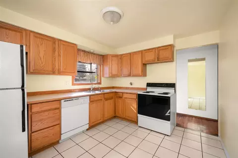 321 E Cozza Dr, Spokane, WA 99208 photo 8