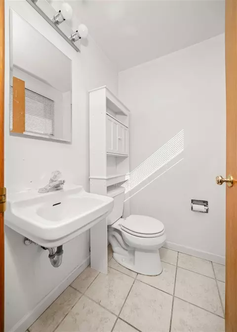 321 E Cozza Dr, Spokane, WA 99208 photo 11
